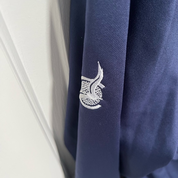 Nike Pullover - Picture 2 of 3